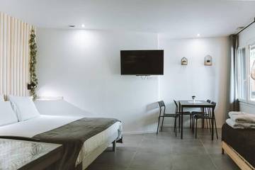Chambre D’hôte pour 4 Personnes dans Laveyron, Région de Valence, Photo 1