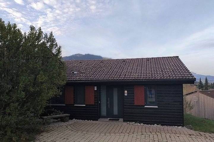 Ferienpark für 4 Personen, mit Pool und Terrasse sowie Garten in Nesselwang