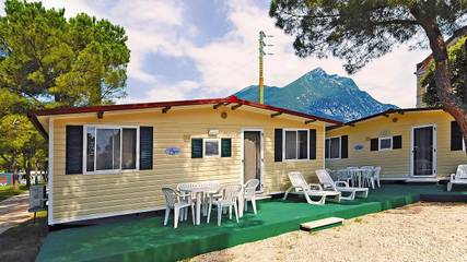 Camping for 5 People in Toscolano-Maderno, Garda Mountains, Photo 1
