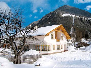 Ferienwohnung für 11 Personen, mit Balkon in Pfunds