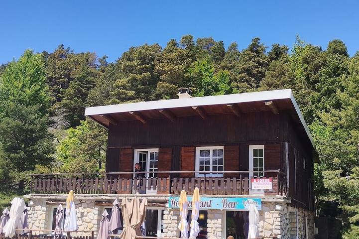Gîte pour 7 personnes, avec Terrasse et Jardin dans Station du Mont Serein