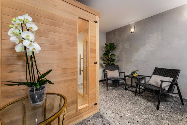 Villa pour 8 personnes, avec piscine et sauna, animaux acceptés à Novigrad - 3