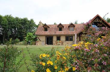 Gîte pour 7 personnes, avec jardin à Le Val-Saint-Père