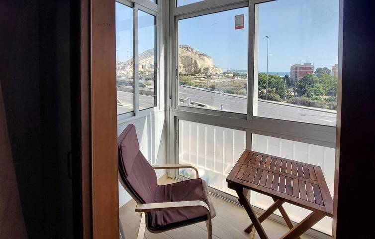 Ferienwohnung für 5 Personen, mit Terrasse in Alicante - 2