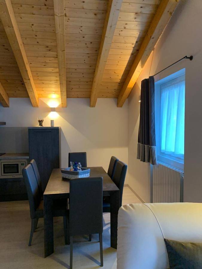 Gîte pour 6 personnes, avec vue et balcon, animaux acceptés à Temù - 3