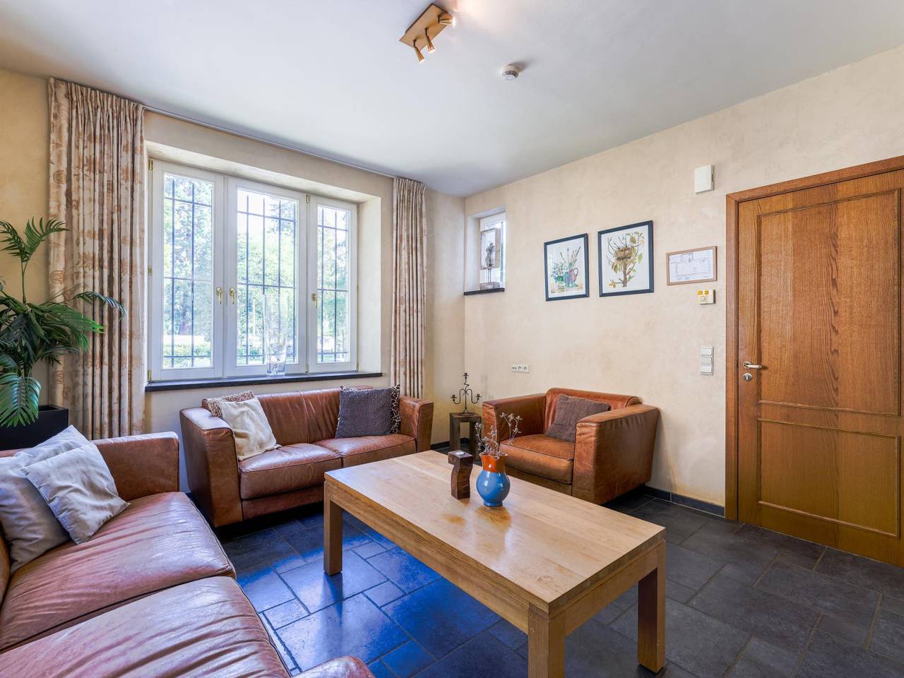 Geheel appartement, Authentiek 8 persoons torenappartement gelegen op een camping in de Ardennen in Aywaille, Luik en omgeving