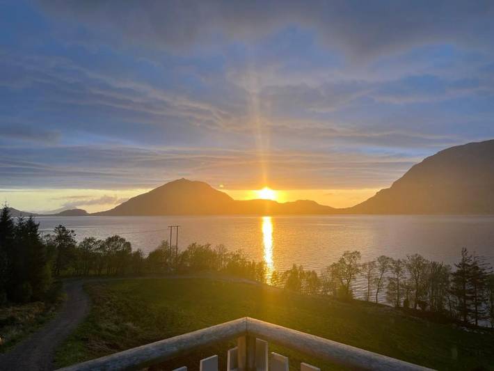 Ferienwohnung für 5 Personen, mit Terrasse und Garten sowie Ausblick in Vestnes - 2