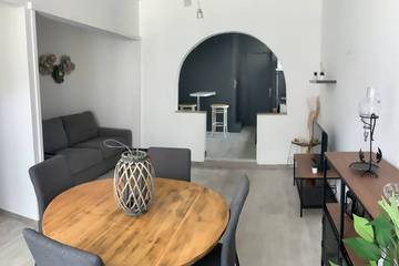 Maison de vacances pour 4 personnes, avec balcon dans Nièvre