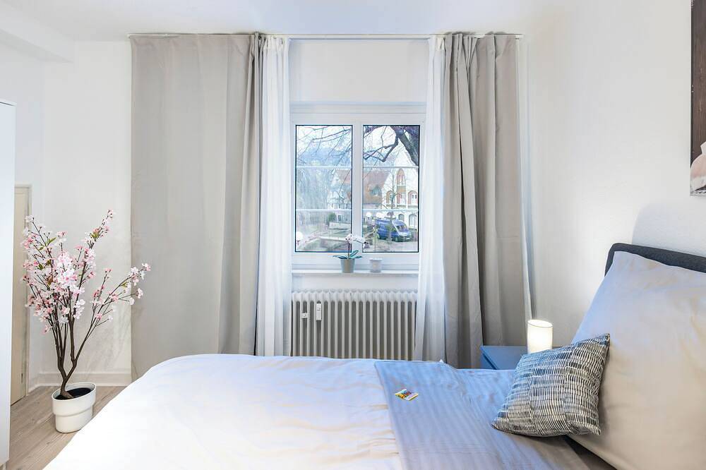 Entire apartment, Mola Apartments-Historic apartment in the Bachviertel-Altstadt-Parking lot- Wlan in Herdecke, Ennepe-Ruhr region