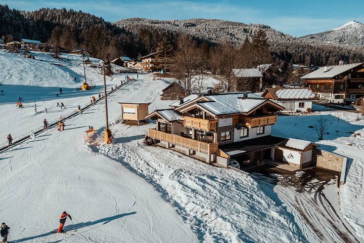 Ferienhaus für 10 Personen, mit Balkon/Terrasse und Balkon sowie Whirlpool und Terrasse in Dachstein Salzkammergut - 3