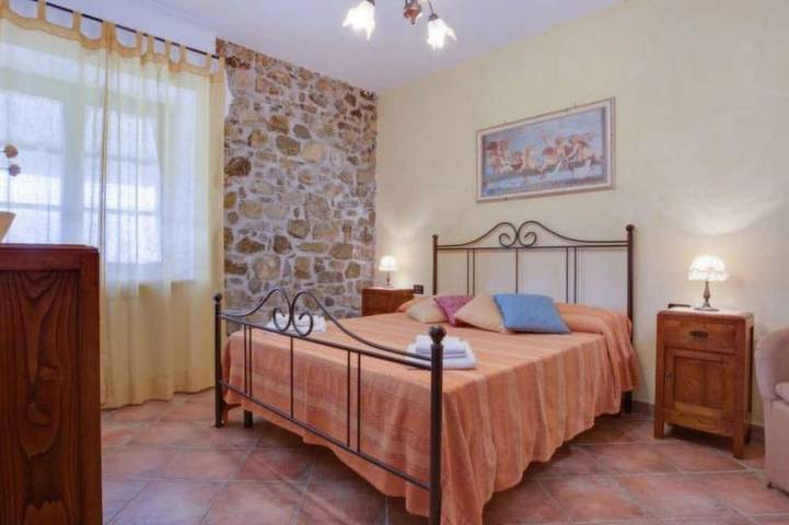 Location de vacances pour 18 personnes, avec jardin et balcon à Camporgiano - 3