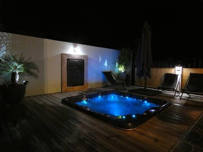 Villa pour 6 personnes, avec jardin et jacuzzi - 1