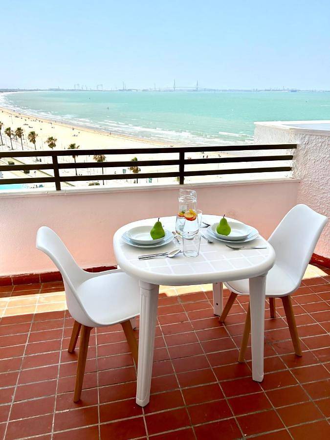 Apartamento de vacaciones para 7 personas, con piscina y vistas además de jardín y terraza - 1