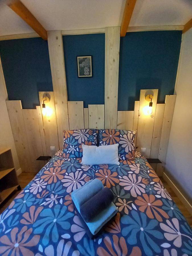 Gîte pour 4 personnes, avec vue ainsi que jardin et piscine à La Bréole - 3