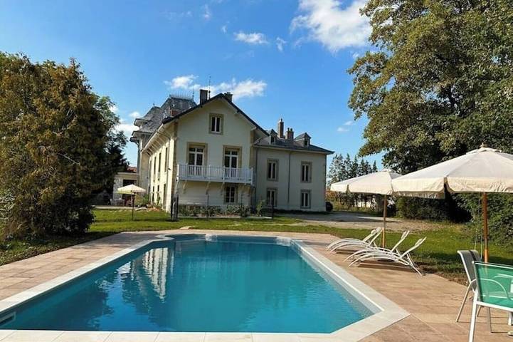 Château pour 4 personnes, avec Piscine et Sauna dans les Vosges