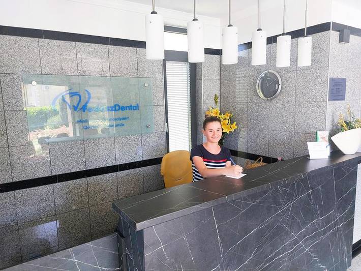 Location de vacances pour 2 personnes, avec terrasse ainsi que vue et jardin dans Pilisvorosvar - 4