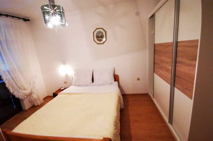 Ganze Wohnung, Apartment Njivice *** with Wi-Fi, sea view, air conditioning, 200m from the sea in Njivice, Krk