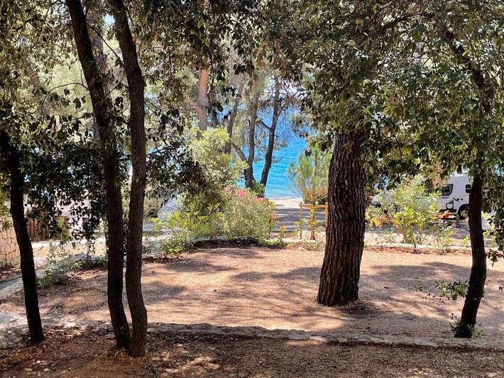 Camping pour 4 personnes, avec Balcon et Terrasse ainsi que Jardin et Bassin pour enfant à Pakoštane - 2