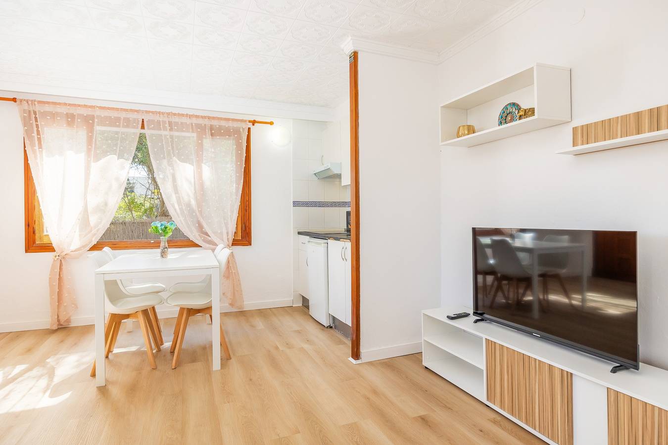 Entire apartment, Apartment "Felipe 1-2 Pool View" with Terrace & Shared Pool (Tourist Taxes Included) in Cala d'Or, Santanyí