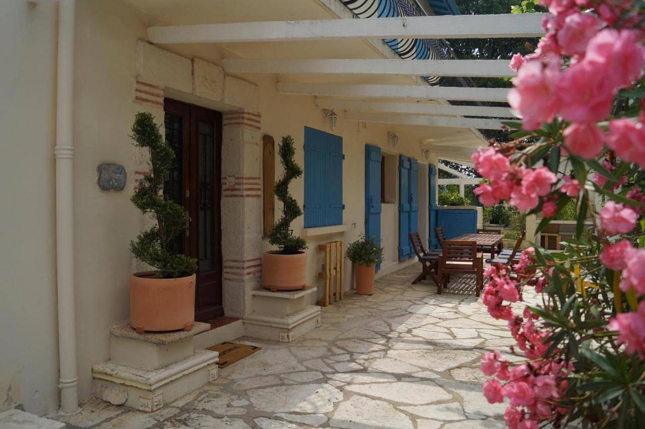 Double Room with Garden View in Saint-Jean-de-Thurac, Quercy