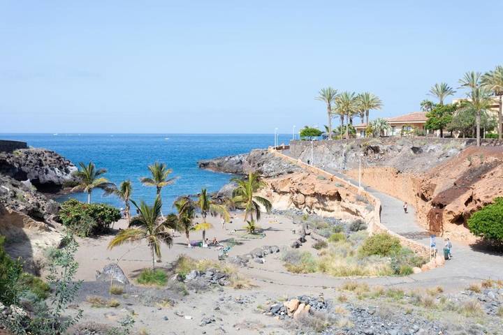 Gîte pour 2 personnes, avec vue ainsi que piscine et jardin dans Playa Paraíso - 4