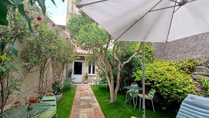 Chambre d’hôte pour 2 personnes, avec jardin ainsi que terrasse et jacuzzi à Pexiora