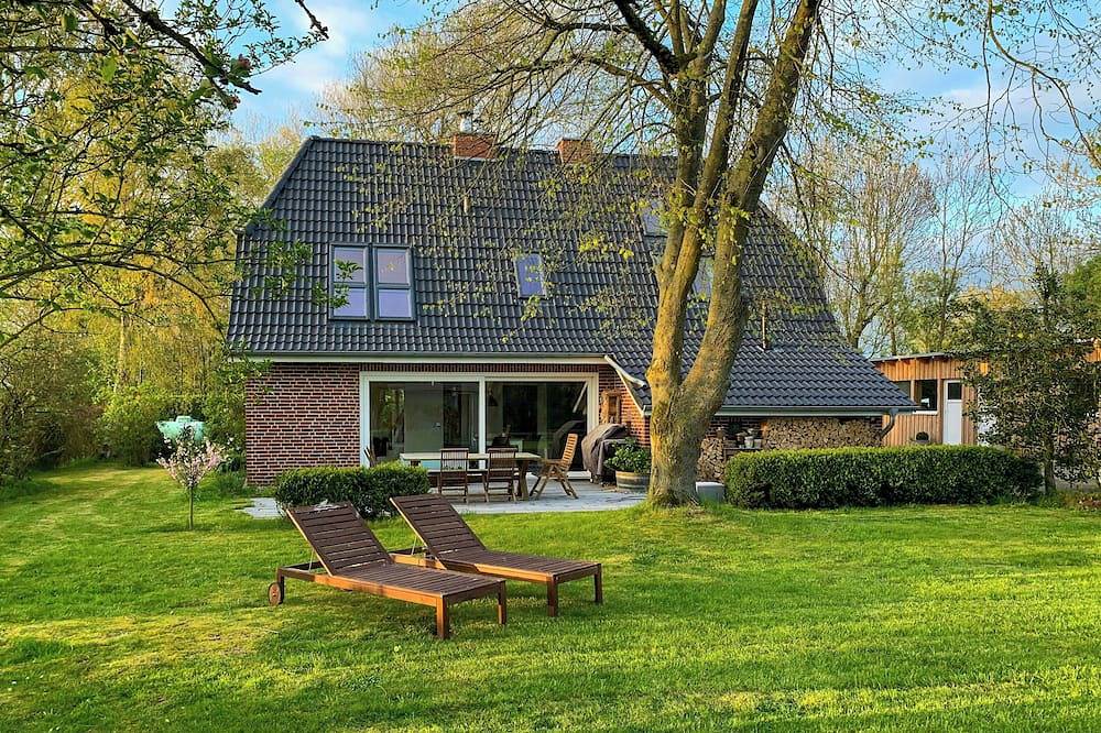 Ferienhaus mit Gartensauna nahe St. Peter-Ording in Poppenbüll, Eiderstedt