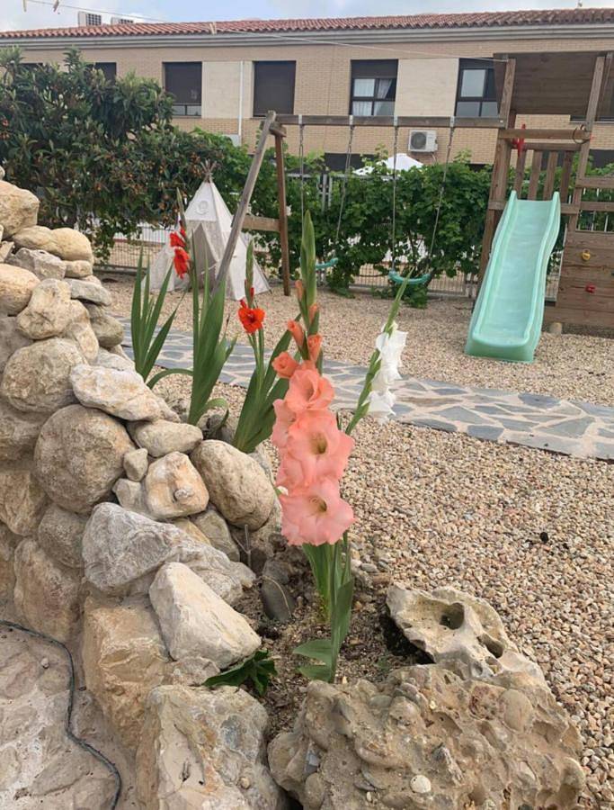Casa rural para 8 personas, con vistas y piscina, Se admiten mascotas en San Jaime de Enveija