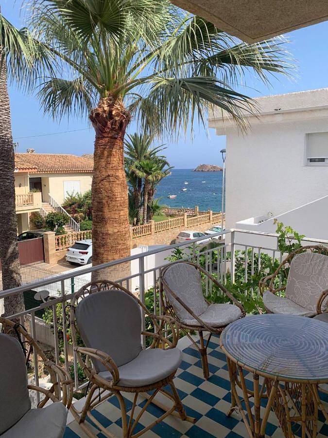 Apartamento de vacaciones para 6 personas, con vistas y jardín - 1