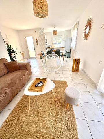 Gîte pour 6 personnes, avec jardin à Loupian