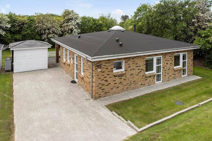 Ferienhaus für 6 Personen, mit Whirlpool und Terrasse - 1