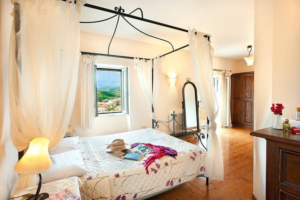 Villa voor 6 Personen in Kassiopi, Corfu