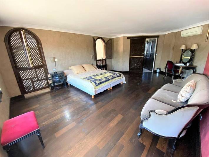 Riad pour 2 personnes, avec piscine ainsi que jacuzzi et terrasse
