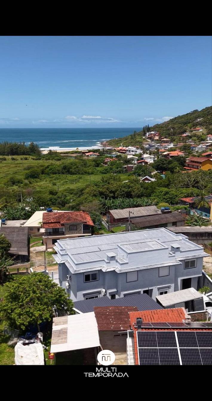 Casas e apartamentos de temporada para 5 pessoas, com balcão no Litoral Catarinense