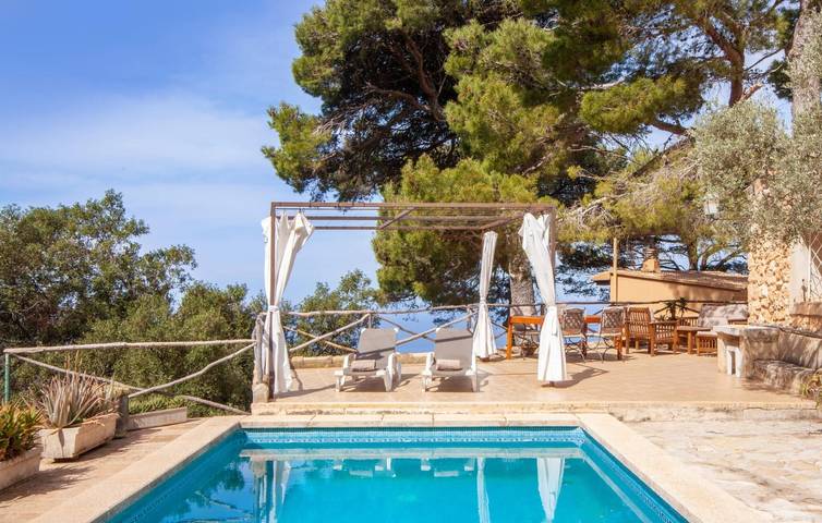 Retiro con vistas al mar: Terraza, piscina, cocina y parrilla in Valldemosa, Costa de Mallorca