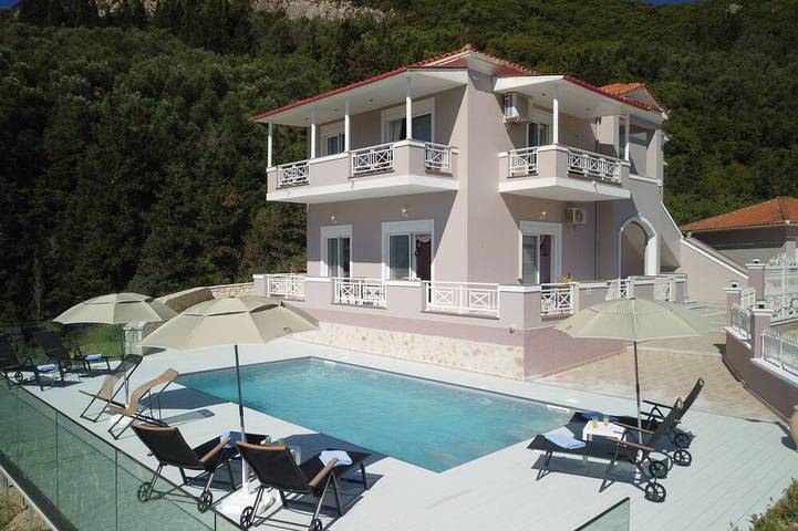 Ferienwohnung für 4 Personen, mit Pool und Balkon - 1