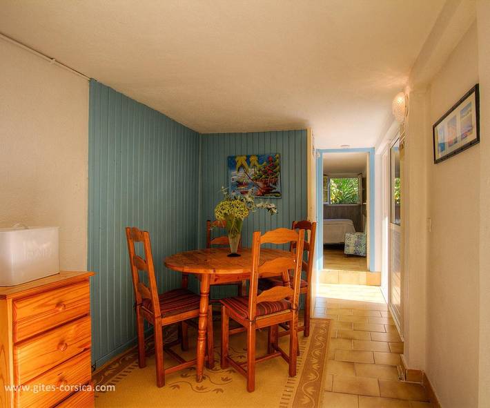 Gîte pour 3 personnes, avec Terrasse et Vue dans Sagone - 4
