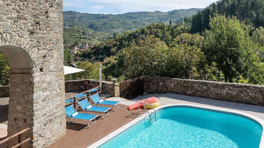 Ferienwohnung für 4 Personen, mit Pool und Whirlpool sowie Terrasse - 1