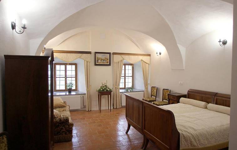 Chambre d’hôte pour 3 personnes, avec vue et jardin