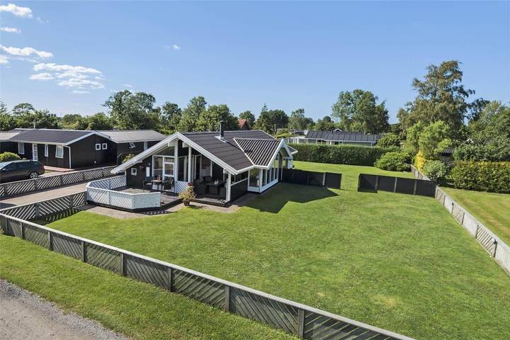 Ferienhaus für 5 Personen, mit Garten und Sauna sowie Terrasse und Whirlpool in Dyngby Strand