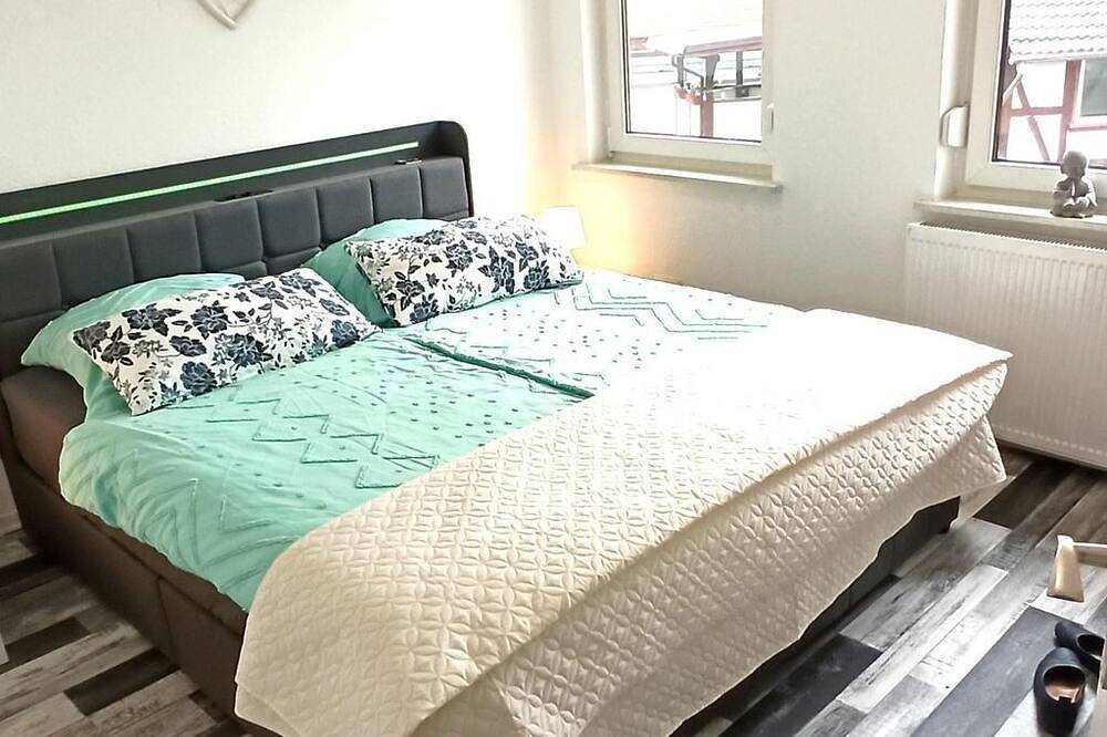 Ganze Wohnung, Ferienwohnung Happy Life - Große familienfreundliche Ferienwohnung in Northeim, Niedersachsen