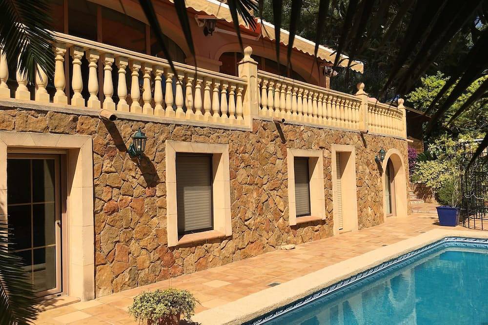 Authentische Villa, Klimaanlage, sehr privat, Wifi, tropischer Garten, privates Schwimmbad, in der Nähe des Meeres in La Fustera, Benissa