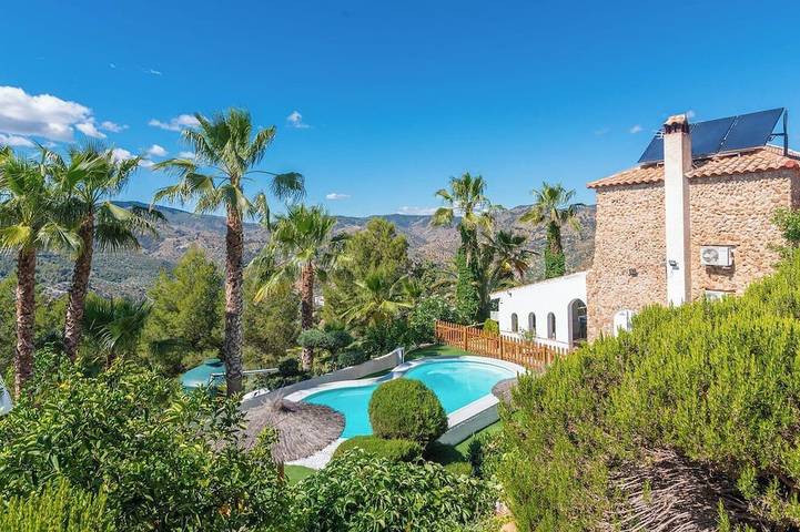 Villa pour 8 personnes, avec jardin - 1