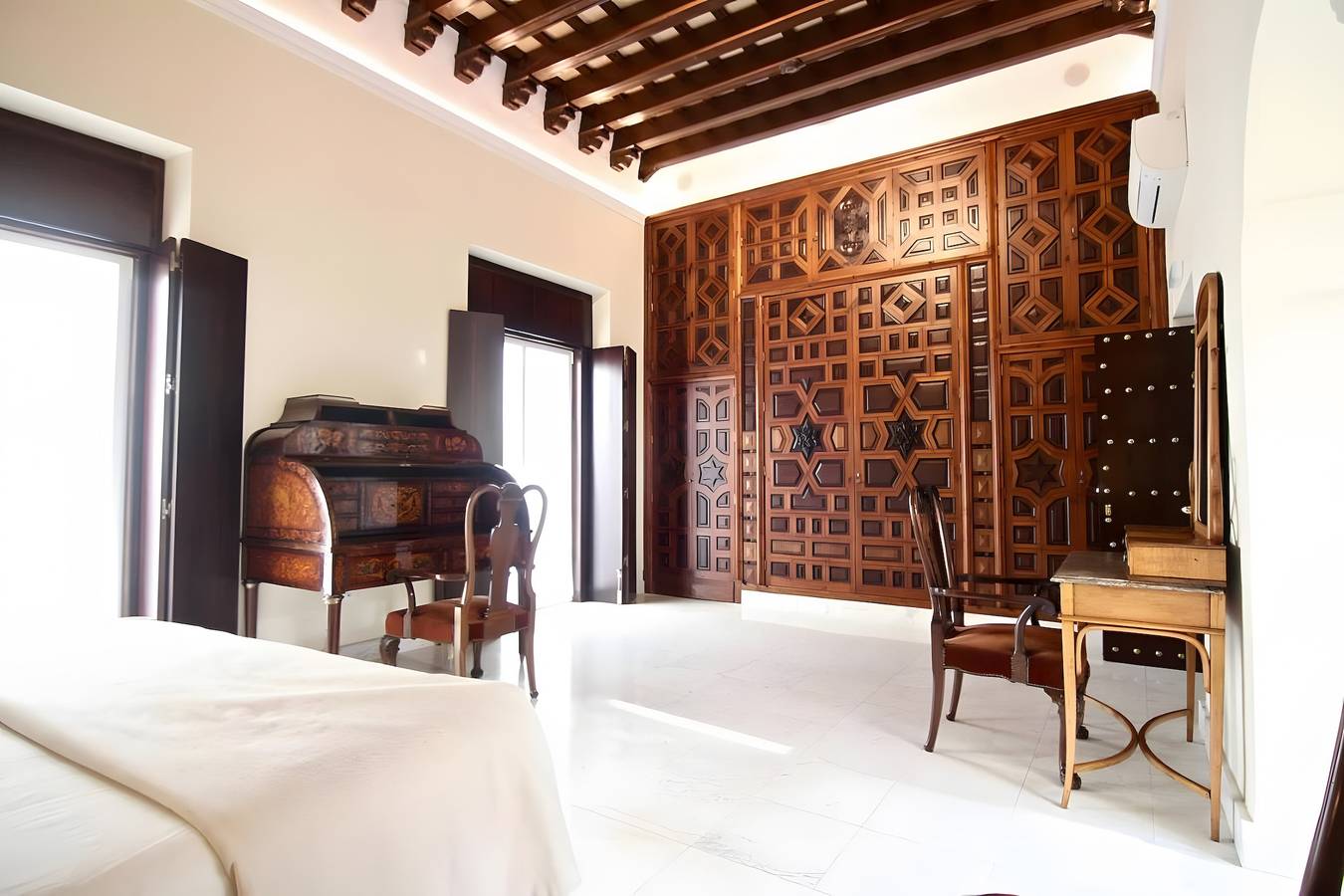 Entire apartment, Apartment 'Siglo Xvii' with Balcony, Wi-Fi and Air Conditioning in El Puerto de Santa María, Costa de la Luz