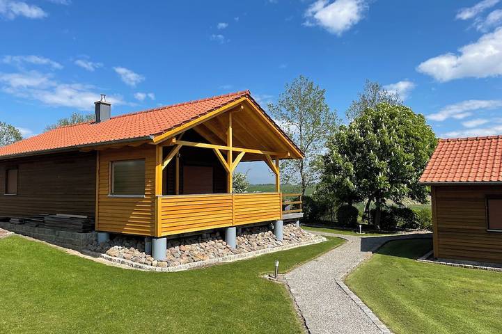 Ferienhaus für 6 Personen, mit Garten und Sauna in Niepars