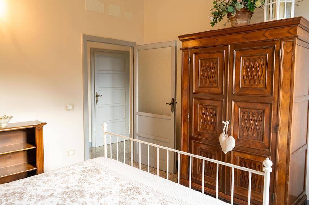 Ganze Wohnung, Ferienwohnung 'Bellavista - 1' mit Privatem Garten, Balkon und Wi-Fi in Vada, Etruskische Küste