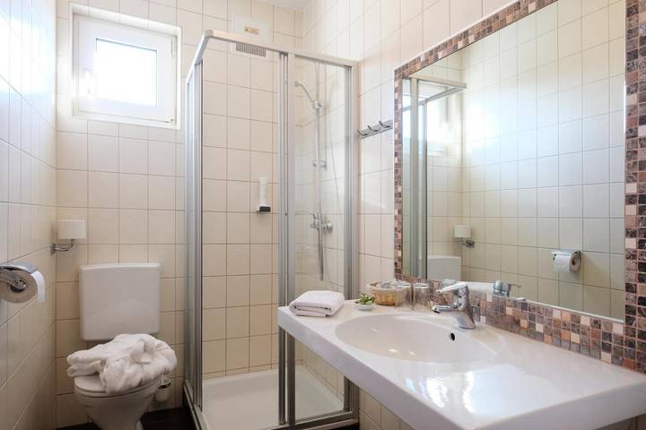 Ferienhaus für 2 Personen, mit Terrasse und Pool sowie Ausblick in Illmitz - 4