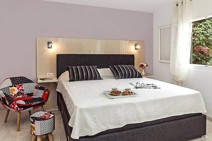 Ferienhaus für 4 Personen, mit Balkon und Garten in Split-Dalmatien - 2