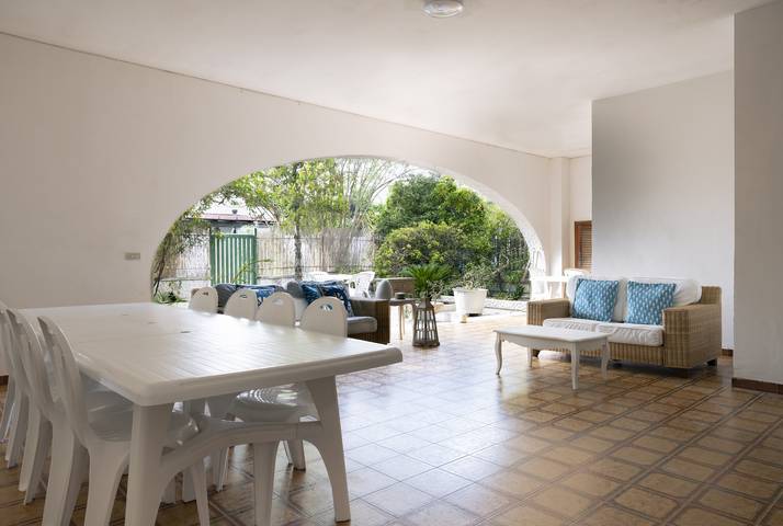 Gîte pour 8 personnes, avec jardin à Baia Verde - 3