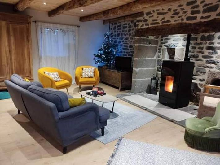 Location de vacances pour 5 personnes, avec Jacuzzi et Terrasse ainsi que Jardin et Piscine à Le Monteil